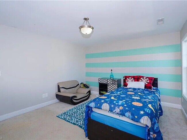 Building Photo - Lease to Own