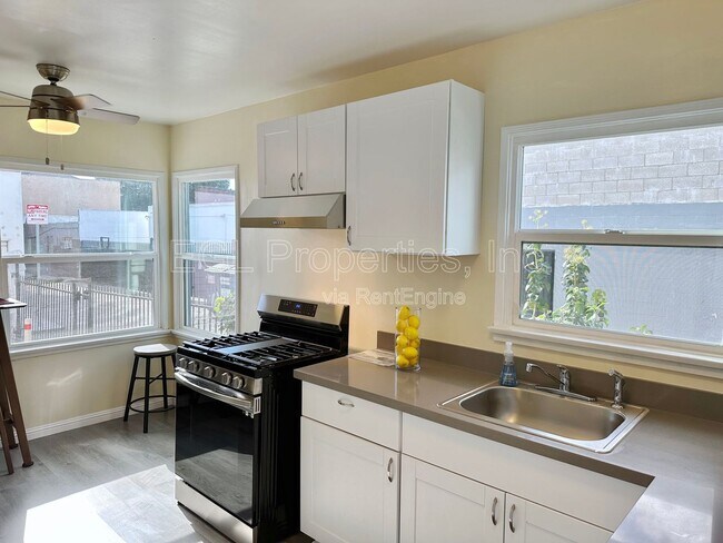 Building Photo - 5122 Lemon Grove Ave