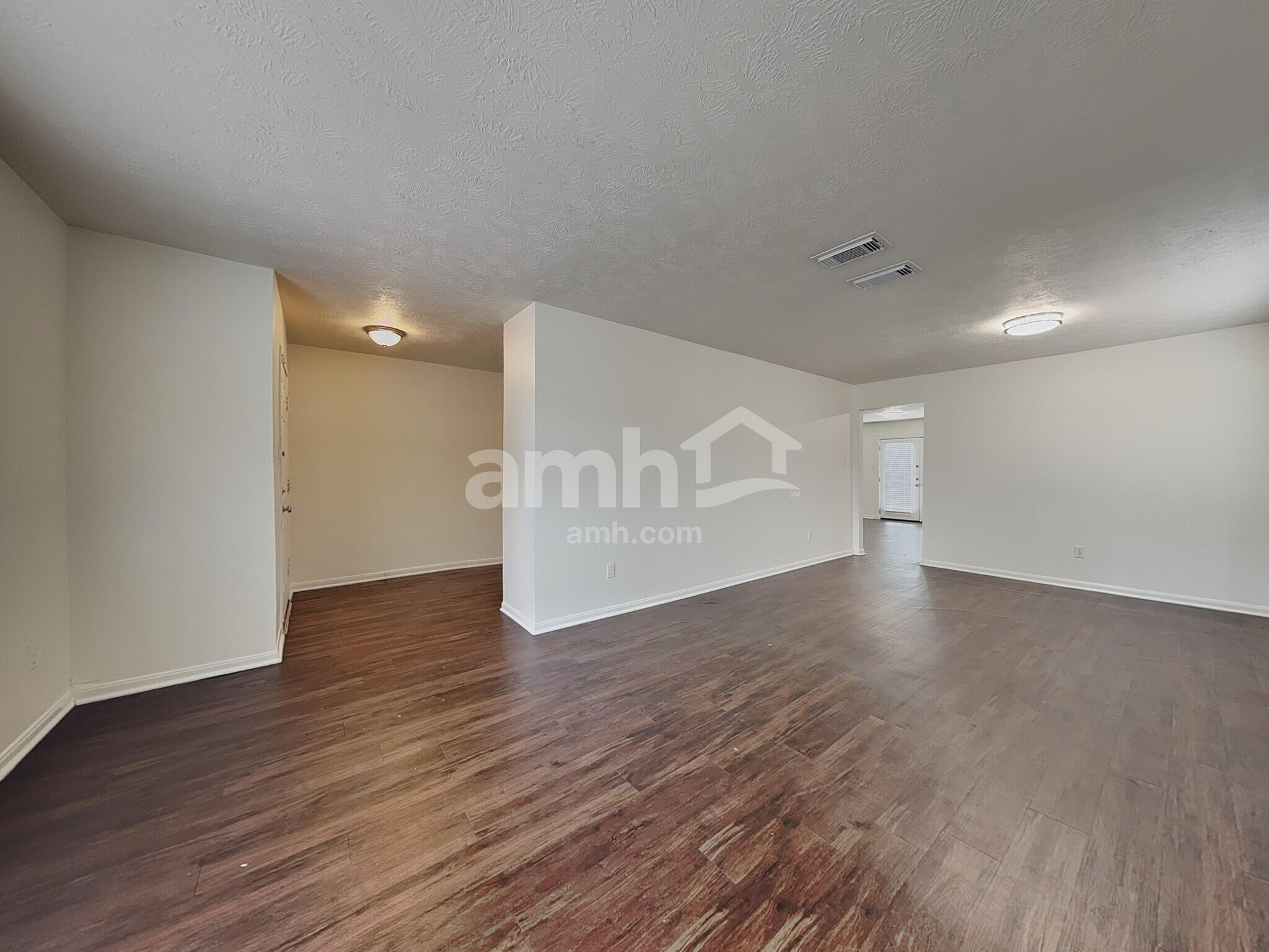 Building Photo - 12311 Claresholm Dr