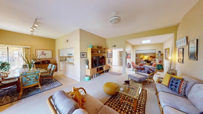 Building Photo - 72350 Rim Dr