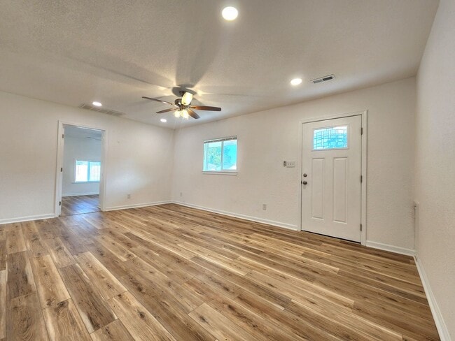 Building Photo - Completely Remodeled 4 Bedroom Ranch in Larrymore Acres