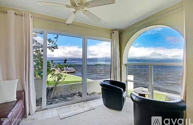 Building Photo - 1729 Minutemen Causeway