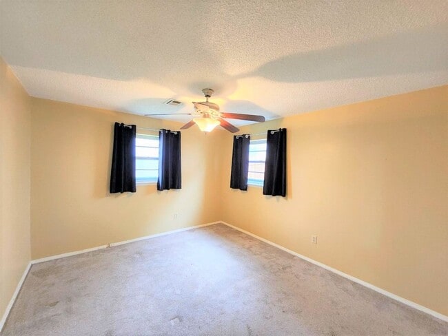 Building Photo - 3 Bed 1 Bath 1 Car in Bethany, OK PC Schools