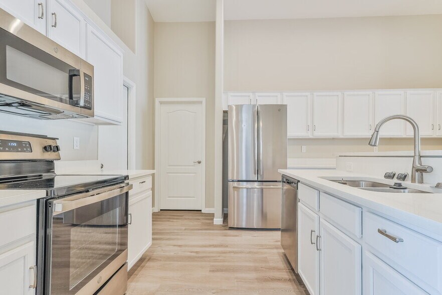 Building Photo - 8544 E Peralta Ave