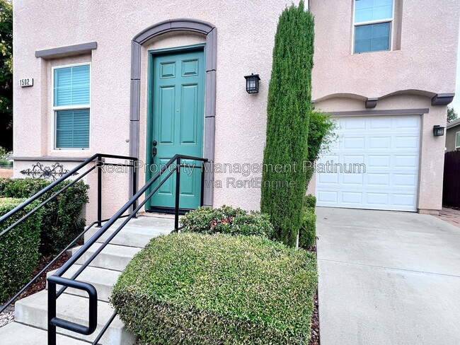 Building Photo - 1502 N Reunion Way