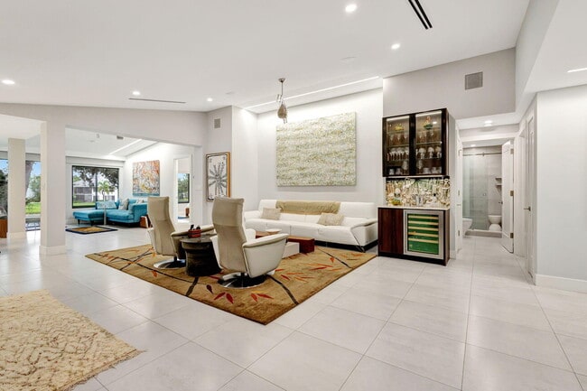 Building Photo - 7430 Victory Ln