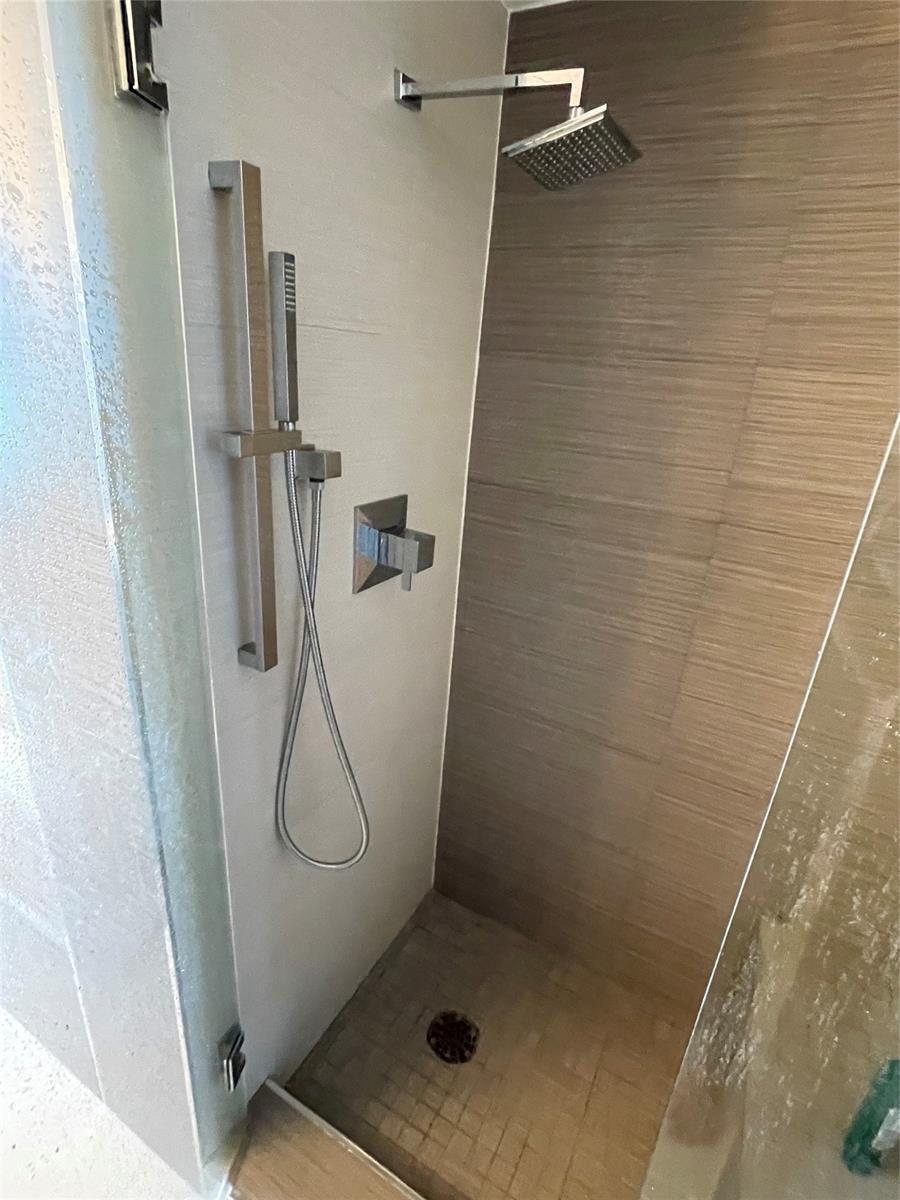 Building Photo - 6365 Collins Ave