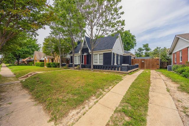 Building Photo - 2741 Ivandell Ave