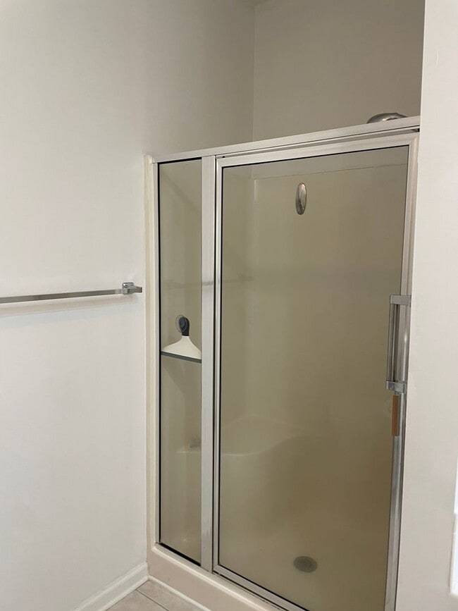 Building Photo - 3 Bedroom 2 Bathroom with a  Bonus Room  House in Winding River Plantation