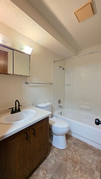 Building Photo - 3301 2nd St N