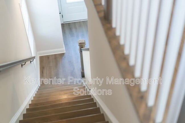 Building Photo - 337 Ridgeline Dr