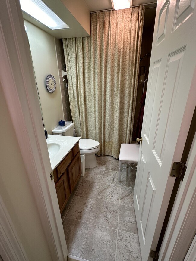 Building Photo - 1167 Turkey Foot Rd