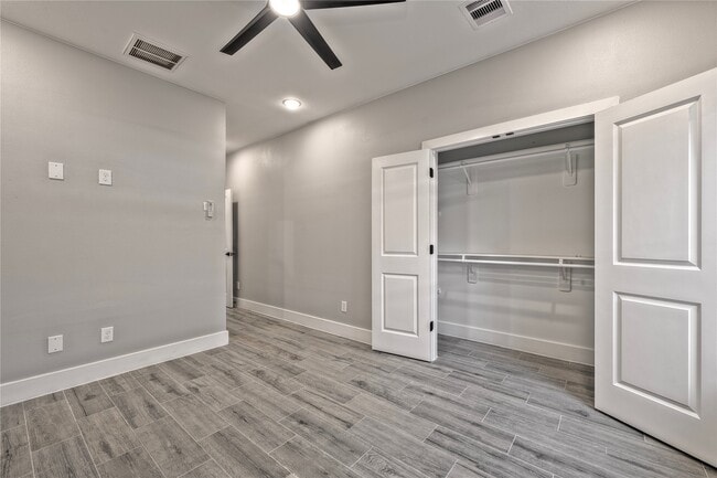 Building Photo - 9301 E Avenue L