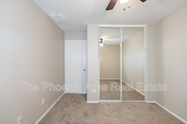 Building Photo - 28214 N Quartz Way