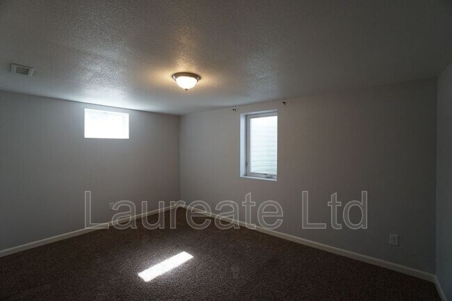 Building Photo - 73 Lima St