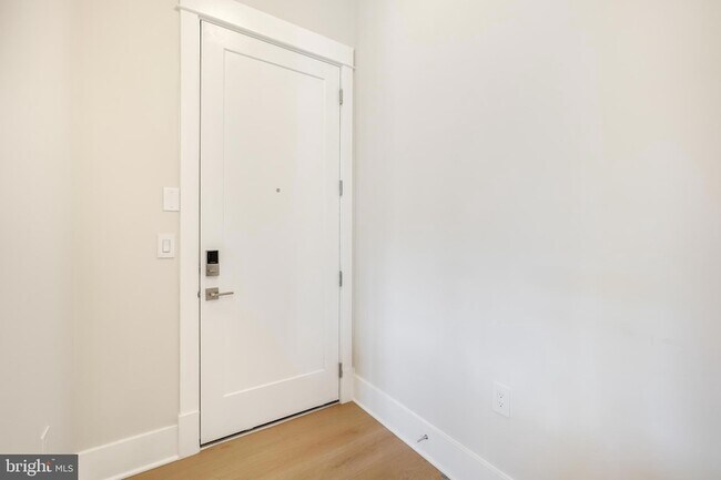 Building Photo - 23651 Havelock Walk Ter