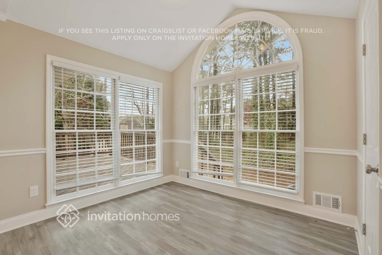 Building Photo - 3391 Longfield Dr SW