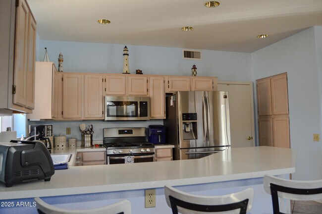 Building Photo - 22212 N Cheyenne Dr