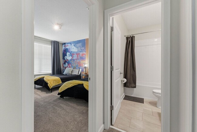 Building Photo - 770 Sticks St