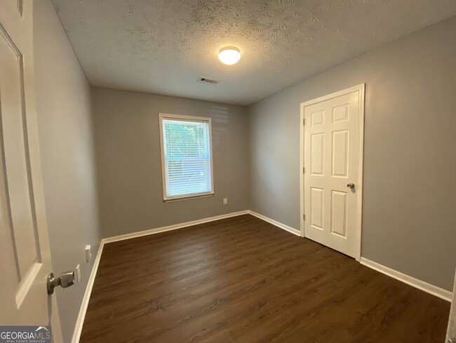 Building Photo - 318 Wood Ridge