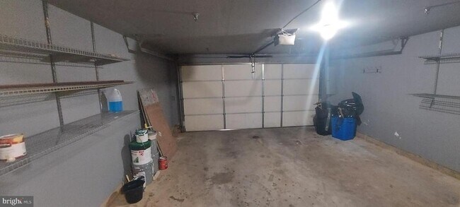 Building Photo - 11808 Oxbridge Dr