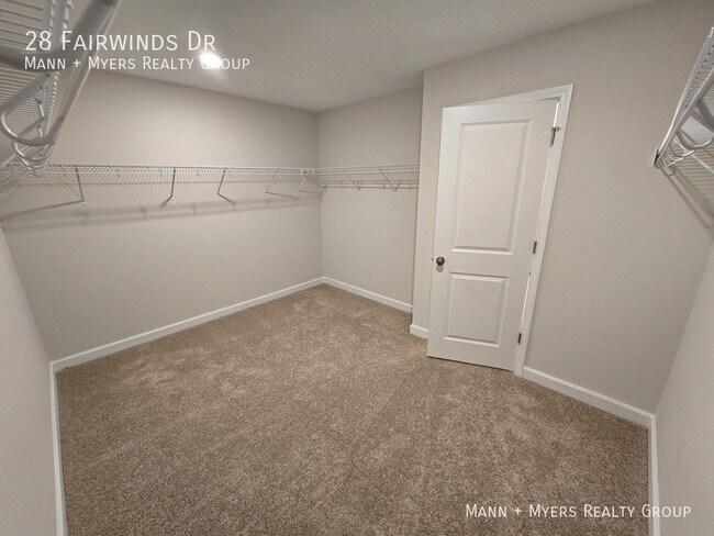 Building Photo - 28 Fairwinds Dr