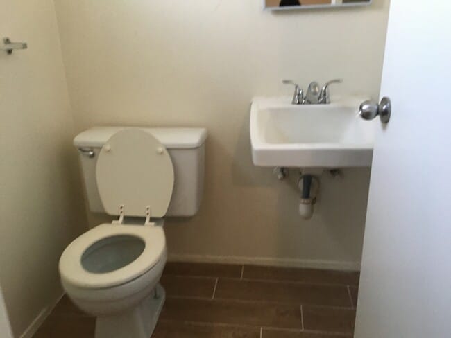 Building Photo - House