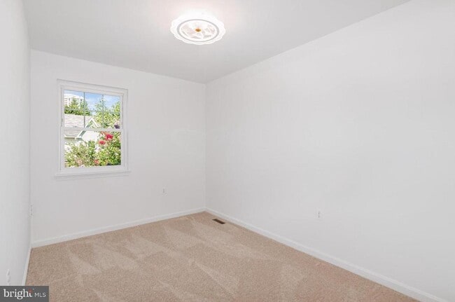 Building Photo - 509 McManus Way