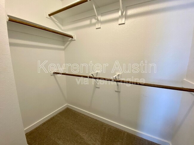 Building Photo - 520 Fieldwood Dr