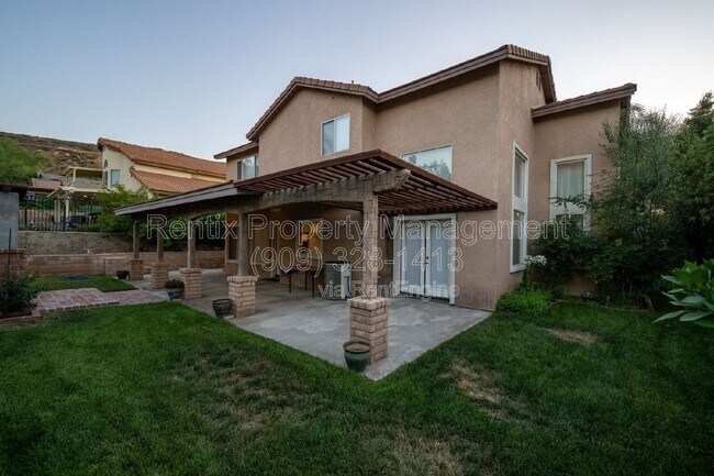 Building Photo - 3655 Shandin Dr