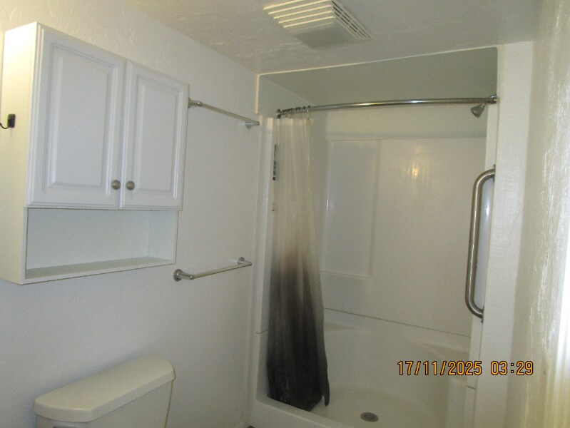 Building Photo - 608 Central Ave