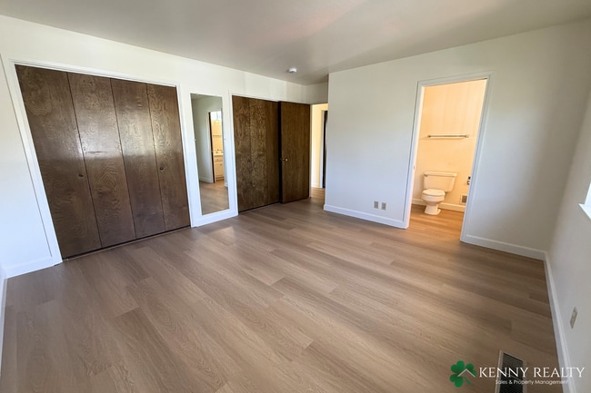 Building Photo - Updated 3 Bedroom, 2 Bathroom in Laurelwood Neighborhood San Mateo