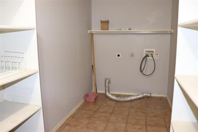 Building Photo - 2304 Heads And Tails Ln