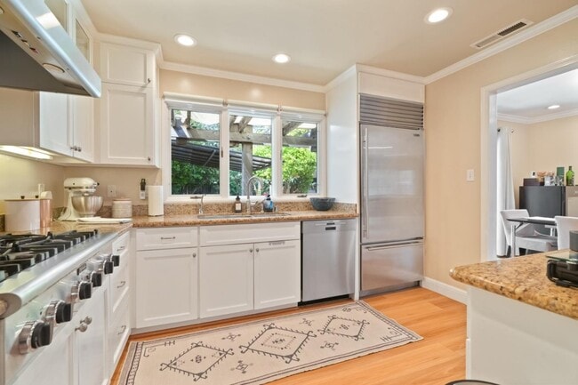 Building Photo - 3172 Morris Dr