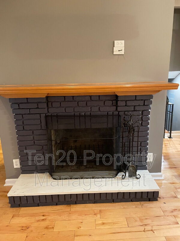 Building Photo - 3211 Maricopa Dr