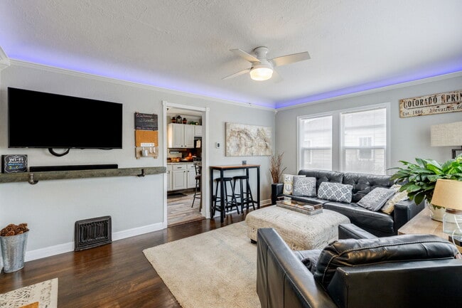 Building Photo - 1609 W Kiowa St