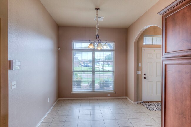 Building Photo - 1501 W Birmingham St