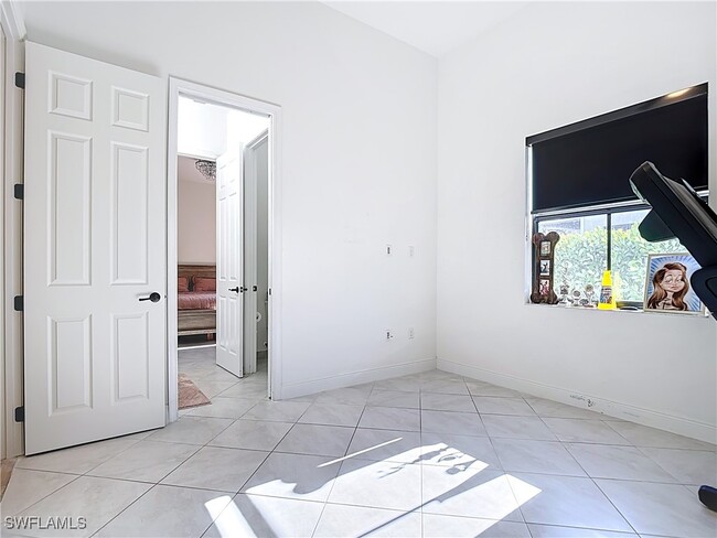 Building Photo - 5023 Salerno St