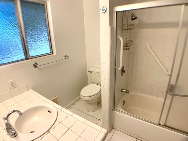 Building Photo - Great Home For Rent