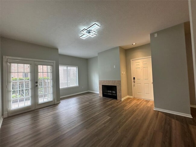 Primary Photo - 2023 Gentryside Dr