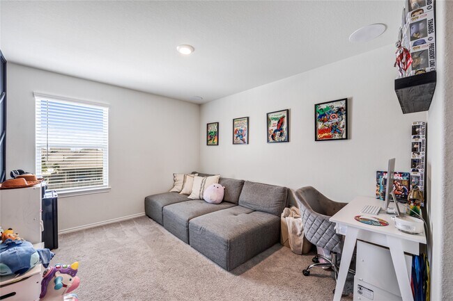 Building Photo - 25415 Rock Spur Trl