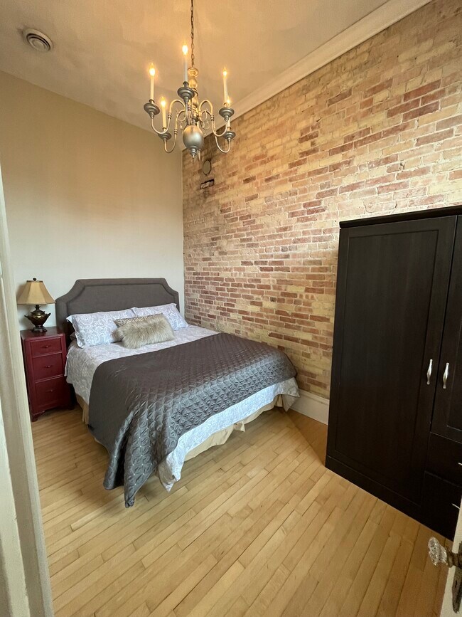 Building Photo - 113 W Wisconsin Ave