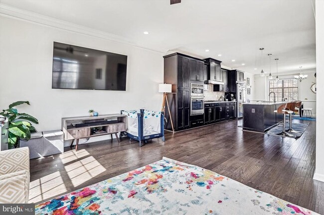 Building Photo - 43212 Wild River Square