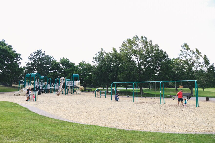 playgrounds and park accessible - 5580 W 72nd Ave