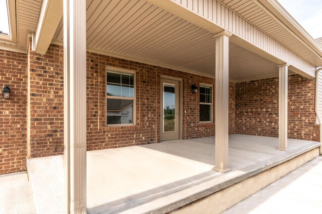 Building Photo - 186 Garden Gate Dr