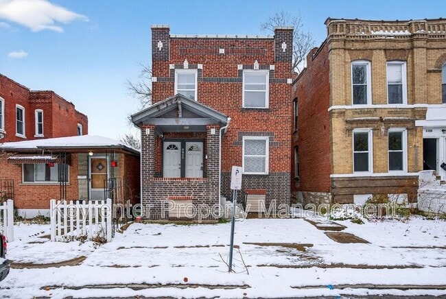 Primary Photo - 3166 California Ave