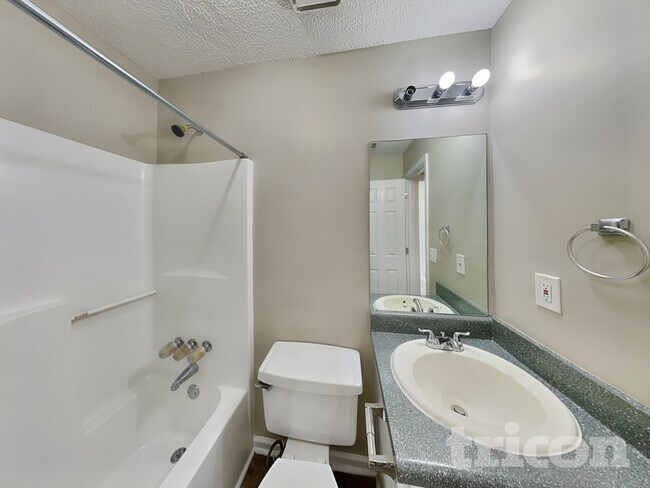 Building Photo - 313 Westchester Way