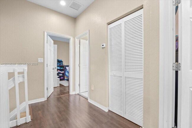 Building Photo - 3417 Merrick Ct