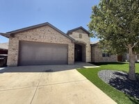 Building Photo - 805 Gallantry Ln