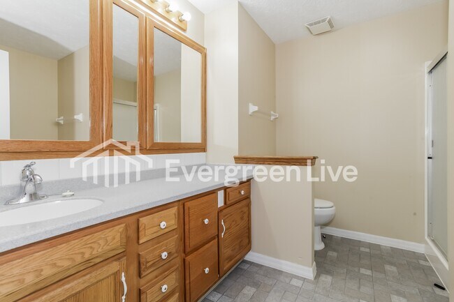 Building Photo - 1228 Sunset Dr